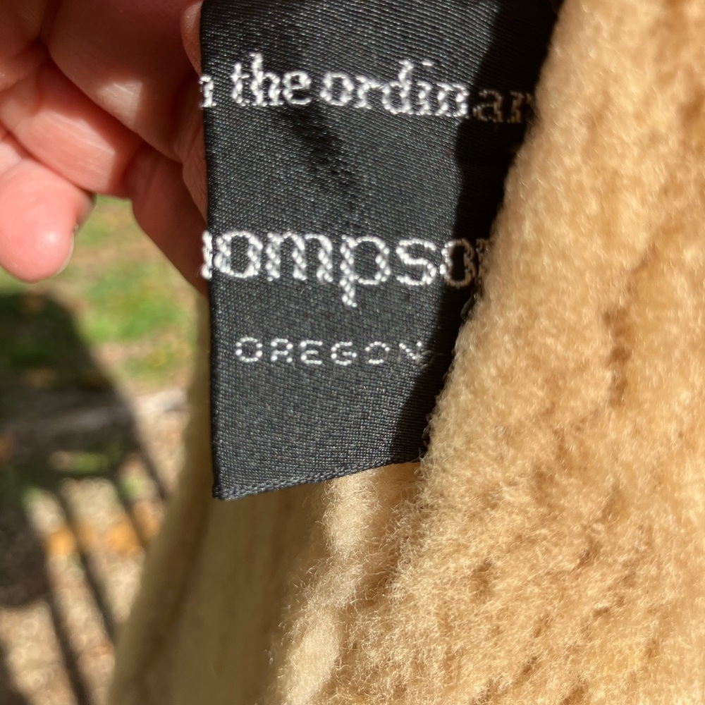 Norm Thompson Sheep skin fleece vest vintage Oregon small - Picture 9 of 12